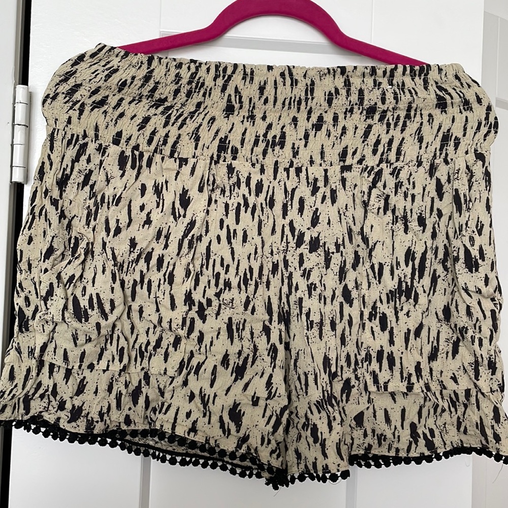 LAST CHANCE 🛍️ Lightweight Elastic Waist Leopard Shorts